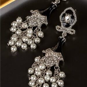 Elegant Black and Silver Pearl Drop Earrings